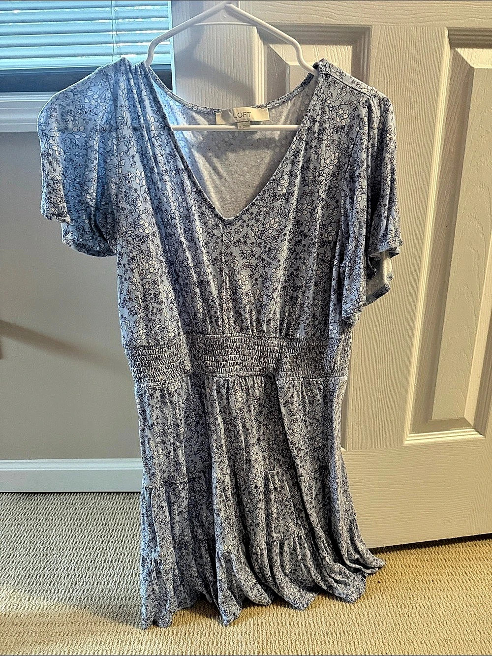 LOFT Floral Smocked Waist Tiered Dress Floral Maxi Dress Blue & White Size Small